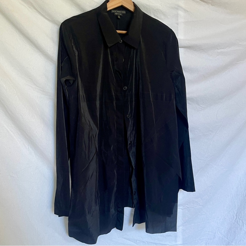 MARITHÉ + FRANÇOIS GIRBAUD IRIDESCENT BLACK SILK OVERSIZED BUTTON UP - Picture 3 of 5